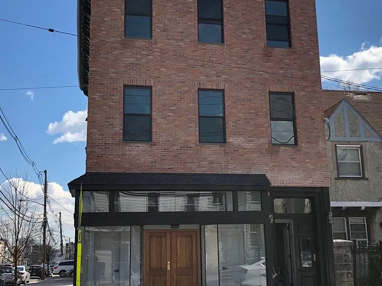 942 Summit Ave #3 — Photo 17
