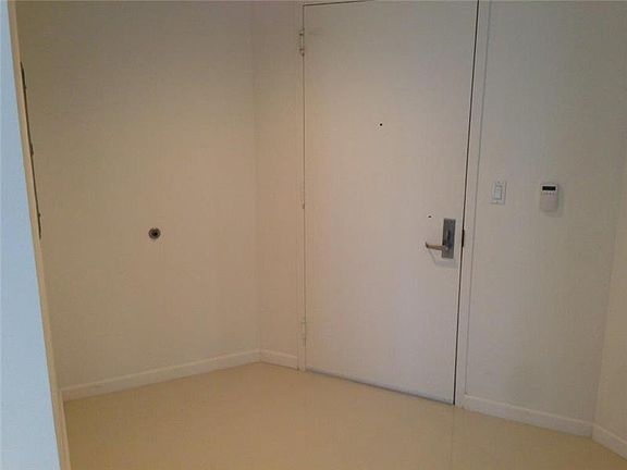 3rd image of 495 Brickell Ave APT 3510