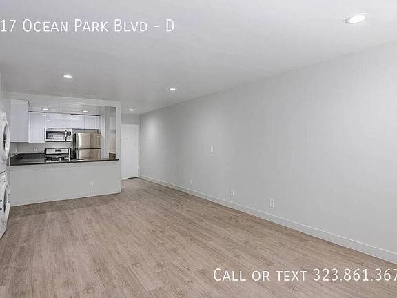 5th image of 617 Ocean Park Blvd #D