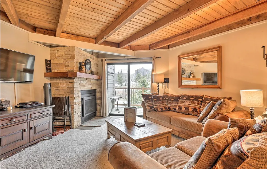 2 bed, 975 sqft, $3,000 — Photo 3