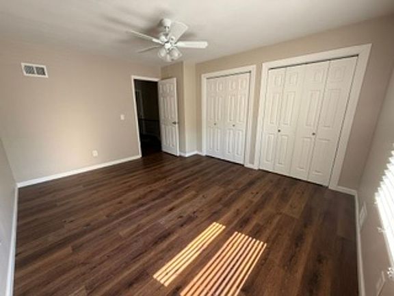 5th image of 309 Hawthorne Ct #A