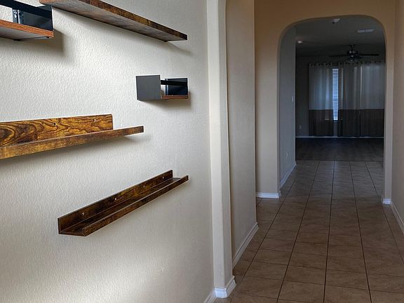 4th image of 113 Creek Terrace Dr