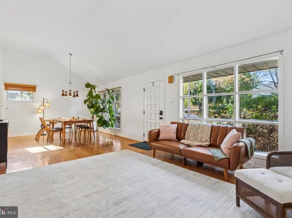 135 Cornell Rd, Bala Cynwyd, PA 19004