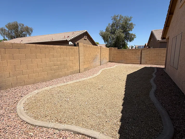 11402 W Hutton Dr — Photo 34