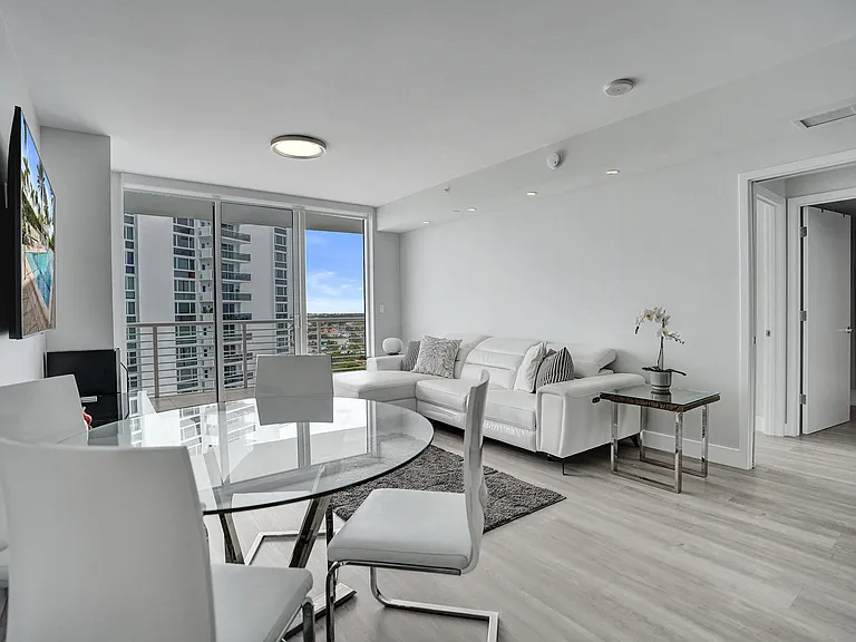 2821 N Ocean Blvd #1106S — Photo 10