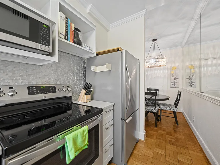 3901 Cathedral Ave NW #209 — Photo 6