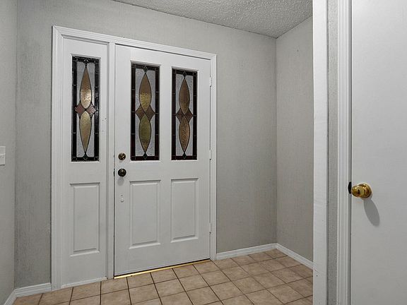 5th image of 1854 S Westwood Avenue