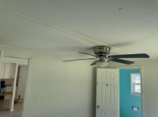 156 Whitestocking Rd, Burgaw, NC 28425