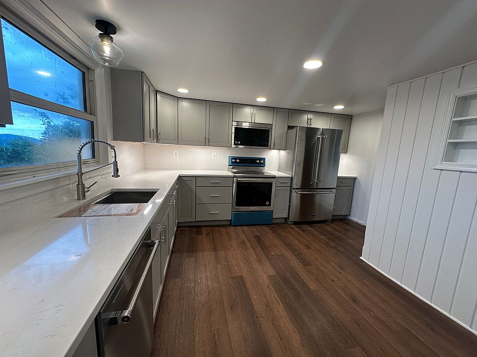 1st image of 49 Waterfall Rd