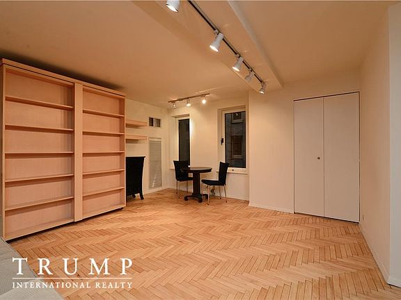 3rd image of 106 Central Park S APT 7E
