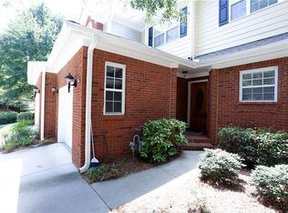 75 Townview Dr, Alpharetta, GA 30022