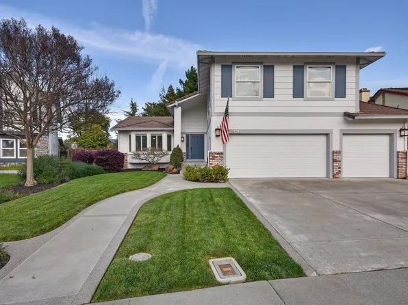 485 Stonewood Dr, Vacaville, CA 95687