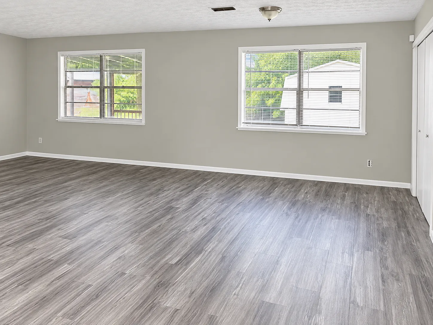 4 bed, 1622 sqft, $1,945 — Photo 4