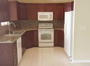 5813 NW 48th Ave, Coconut Creek, FL 33073