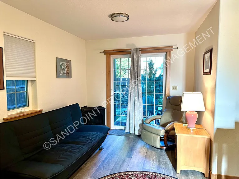 612 Poplar St #1 — Photo 12