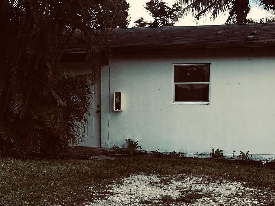 1st image of 4265 SW 51st St #2