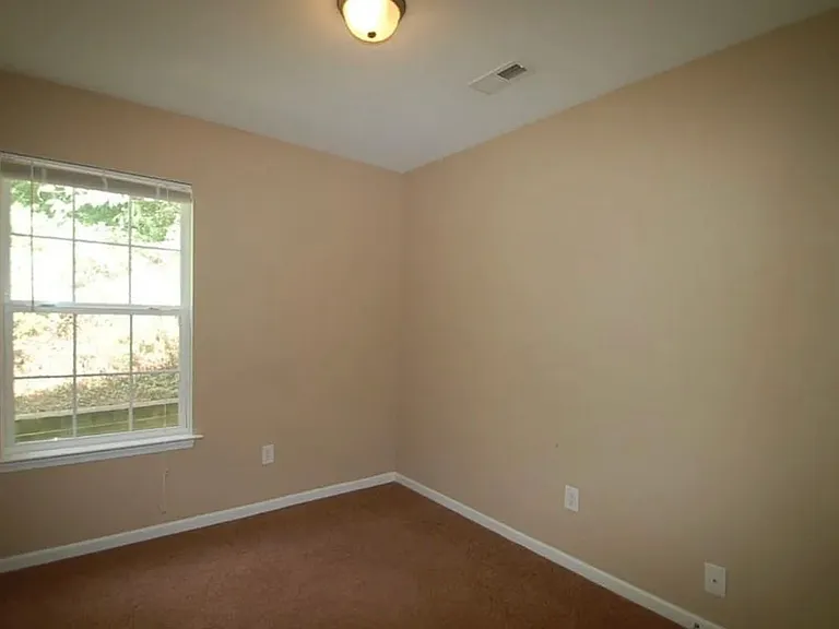 918 Valley Ridge Rd — Photo 9