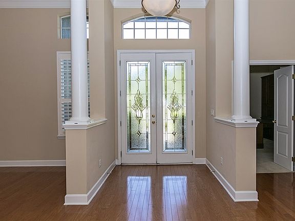 3rd image of 1716 E Cobblestone Ln