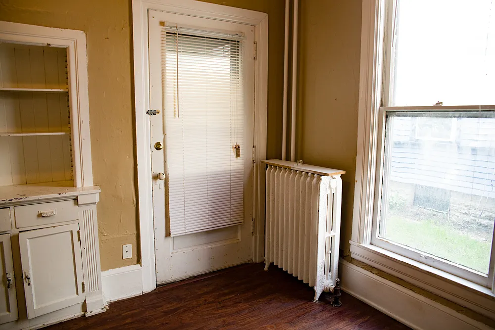6 bed, $2,500 — Photo 3