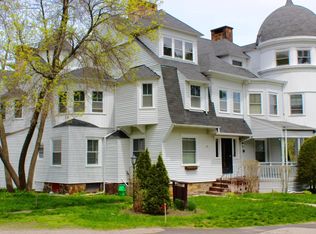 4591 Post Rd APT 5, East Greenwich, RI 02818