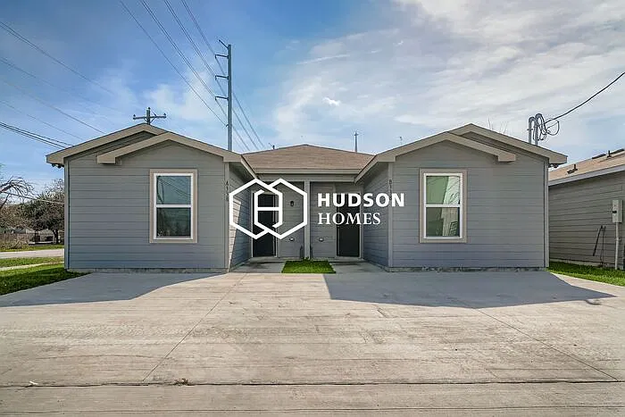 3 bed, 2.0 bath, 872 sqft, $1,099 — Photo 1