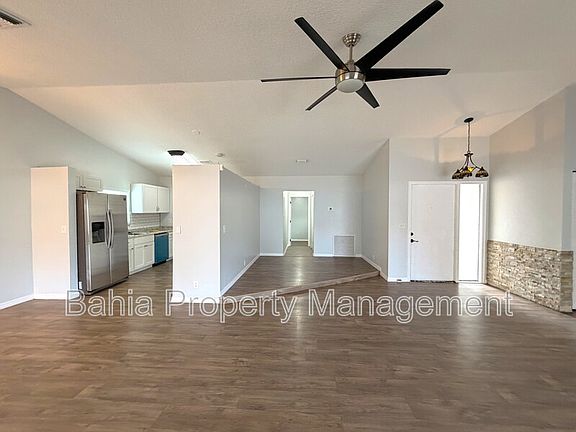 5th image of 8721 NW 47th St