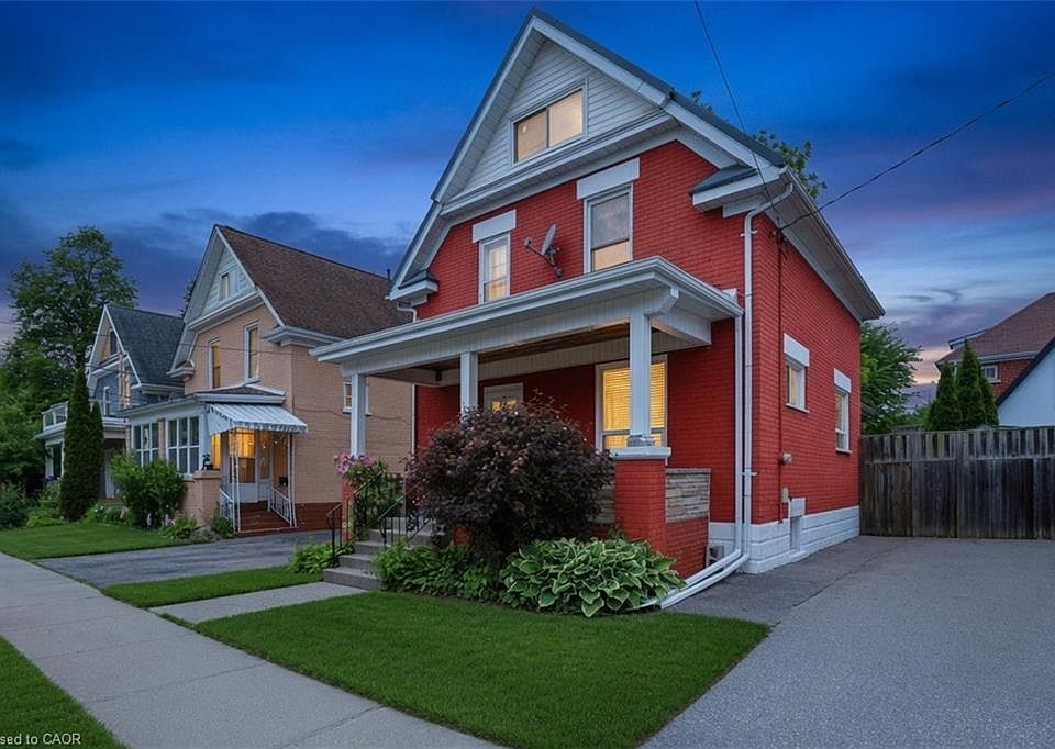1st image of 140 Peter St