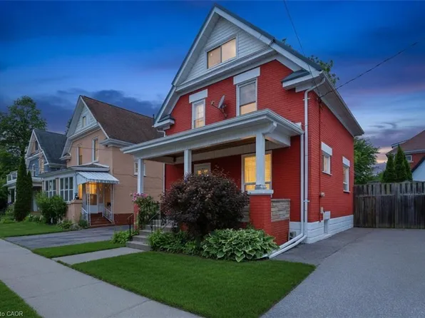140 Peter St, Kitchener, ON N2G 3K5