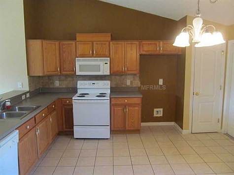 5th image of 1911 Escambia Ln