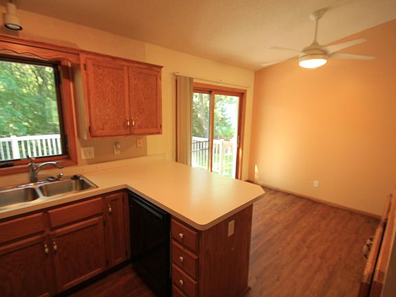 3rd image of 2874 93rd Ave NE