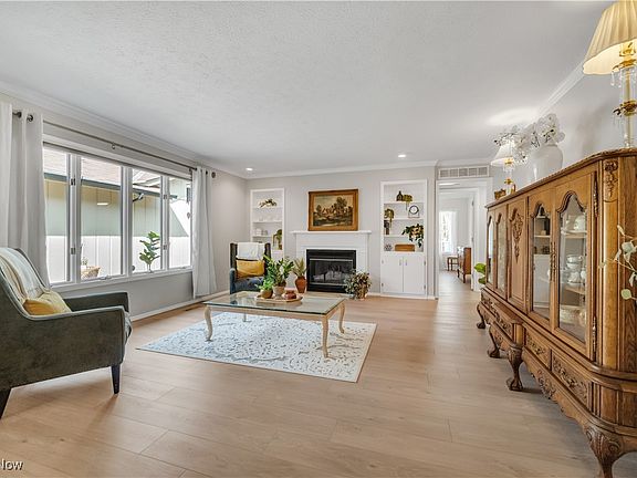 5th image of 11427 Blodgett Creek Trl