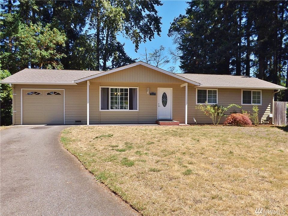 1st image of 2427 Red Spruce Dr SE