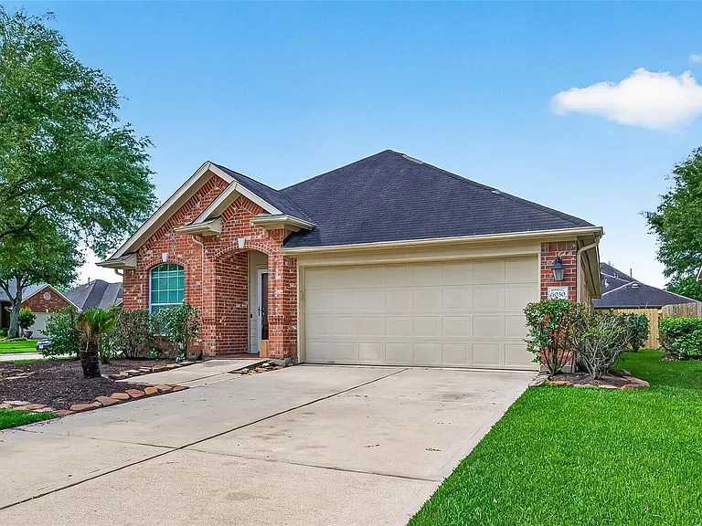 6030 Wildbriar Ln — Photo 3