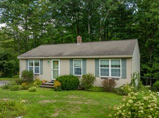 25 Fieldstone Ln, Sanford, ME 04073