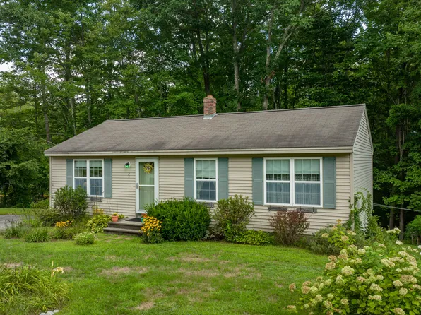 25 Fieldstone Lane, Sanford, ME 04073