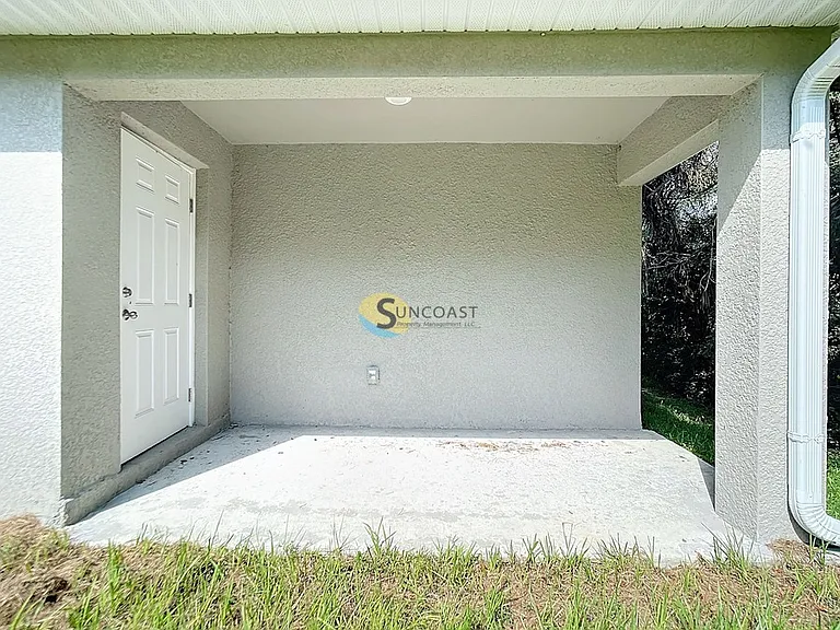 10474 Pendleton Ave — Photo 14