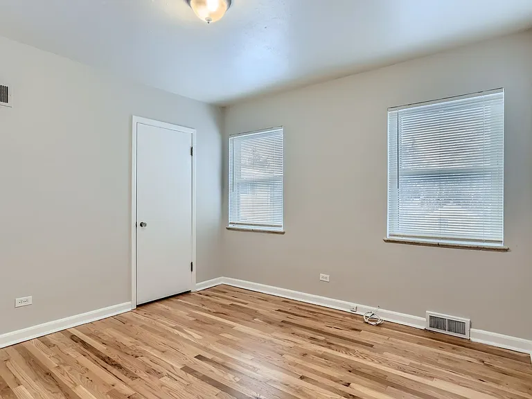 849 Grape St — Photo 15