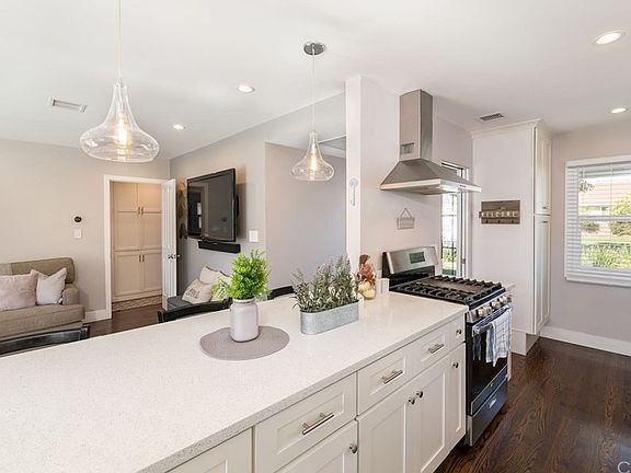 5th image of 3622 W 181st St