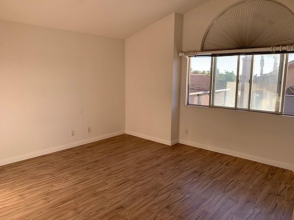 3rd image of 13364 Darview Ln