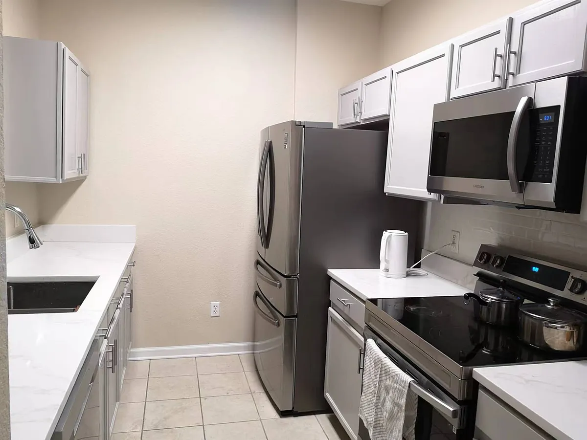 Building Photo - 6434 Cava Alta Dr #308