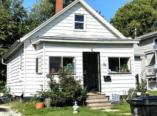 1417 W Mulberry St, Bloomington, IL 61701