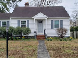 52 Woodfin Rd, Newport News, VA 23601