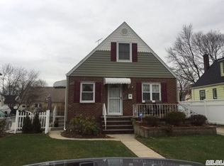 500 Cedar St, Uniondale, NY 11553