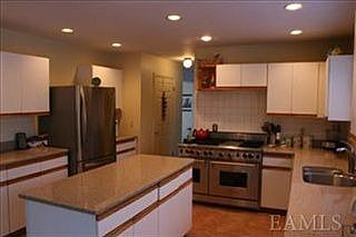 5th image of 19 Habitat Ln