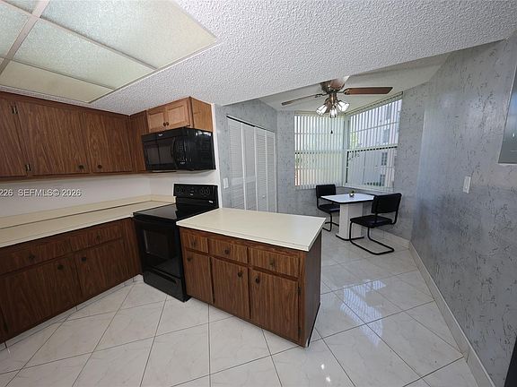 4th image of 1831 Sabal Palm Dr APT 208