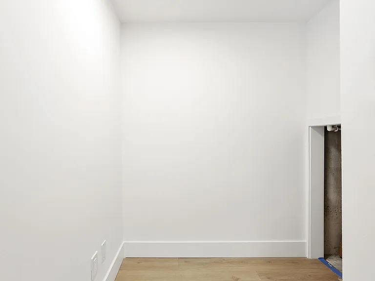 929 Homer St — Photo 15
