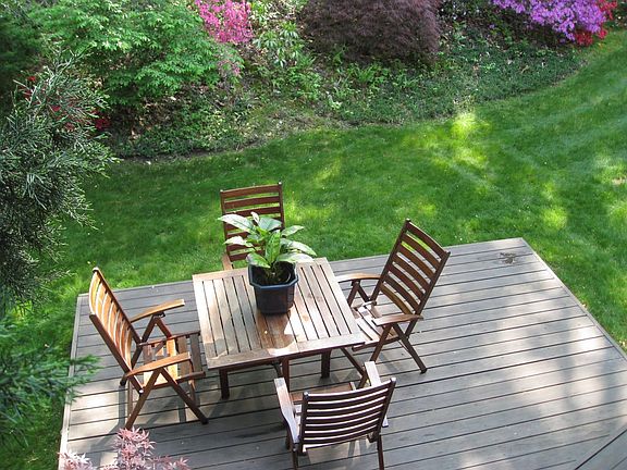 Deck brom balcony
