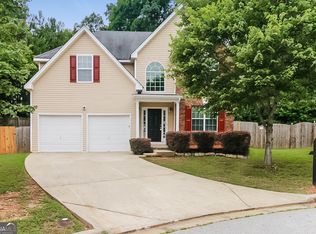 215 Laura Cir, Atlanta, GA 30349