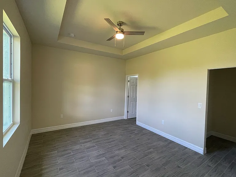 5025 Leonard Blvd S — Photo 12