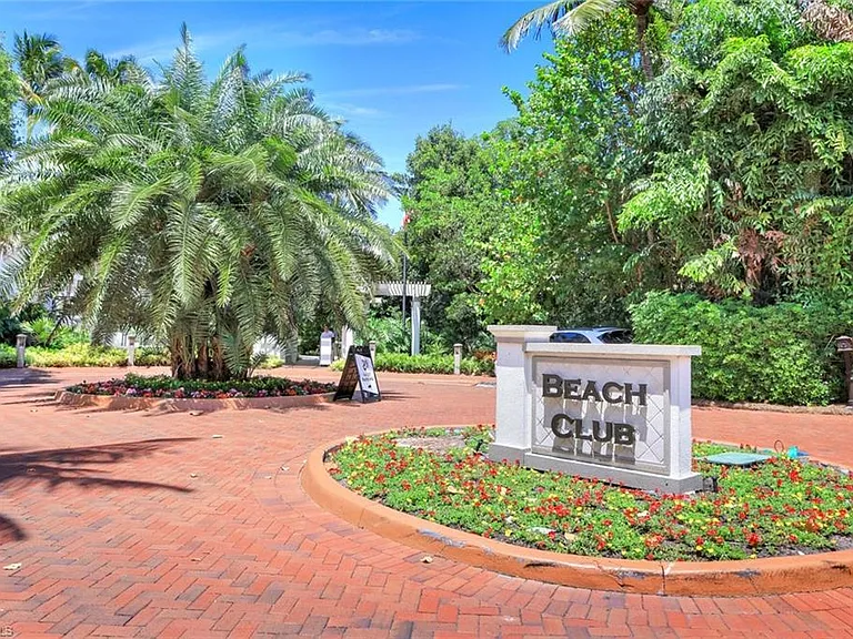 8720 Bay Colony Dr #404 — Photo 34
